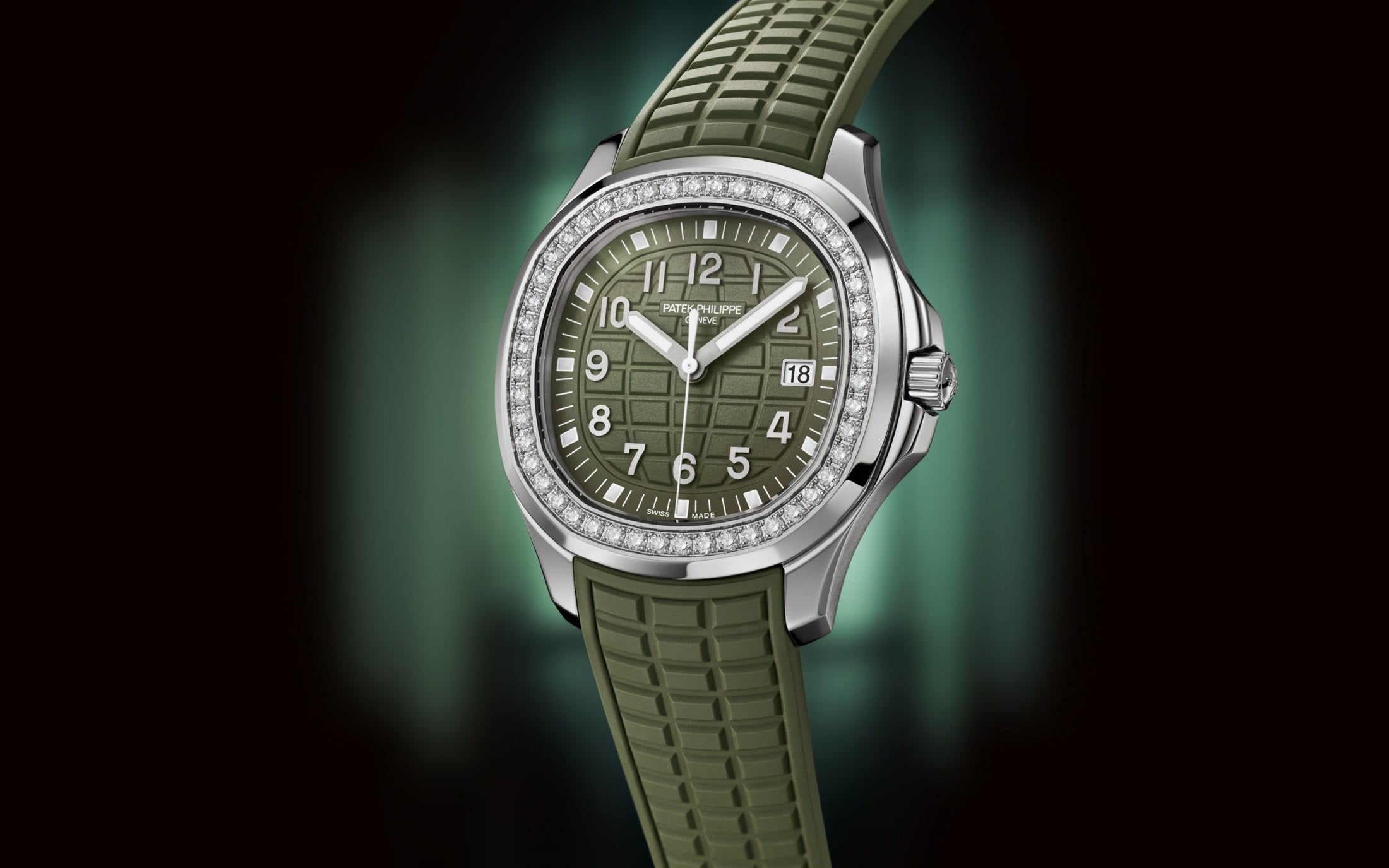 Patek Philippe Aquanaut Luce, Stainless Steel, 38,8mm, Ref# 5267/200A-011 - Image 12